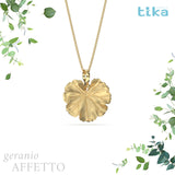 Collana foglia media Geranio-affetto in Ag925 in tre varianti di colore TKNA8010