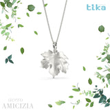 Collana foglia media Acero-Amicizia in Ag925 in tre varianti di colore TKNA8000 - TIKA Gioielli Shop
