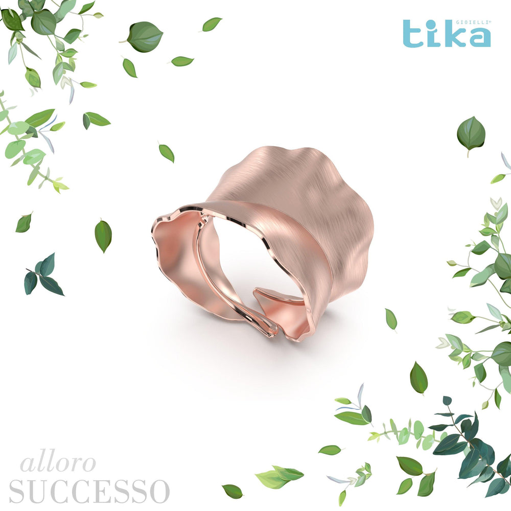 Anello foglia grande Alloro-Successo in Ag925 in tre varianti di colore TKNA2002+
