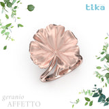 Anello foglia grande Geranio-affetto in Ag925 in tre varianti di colore TKNA2010+